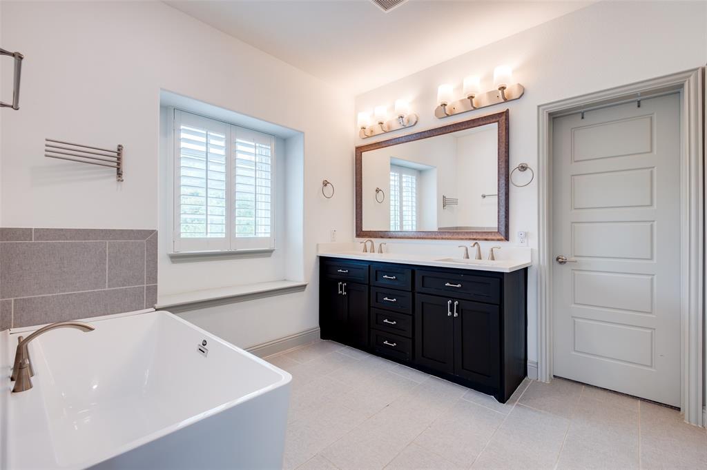 Kensington Gardens 2b - Residential