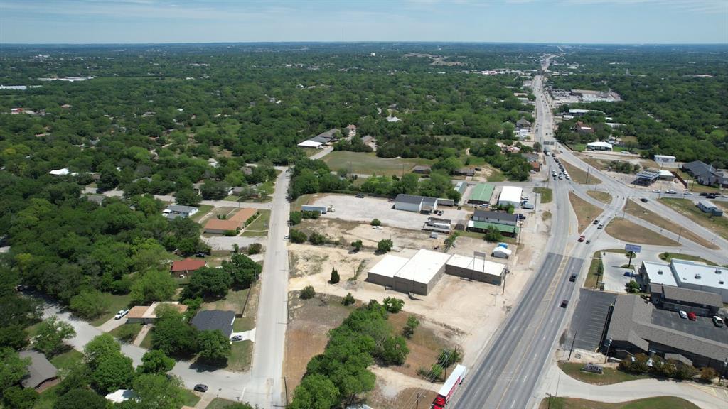 1220 Mineral Wells Highway