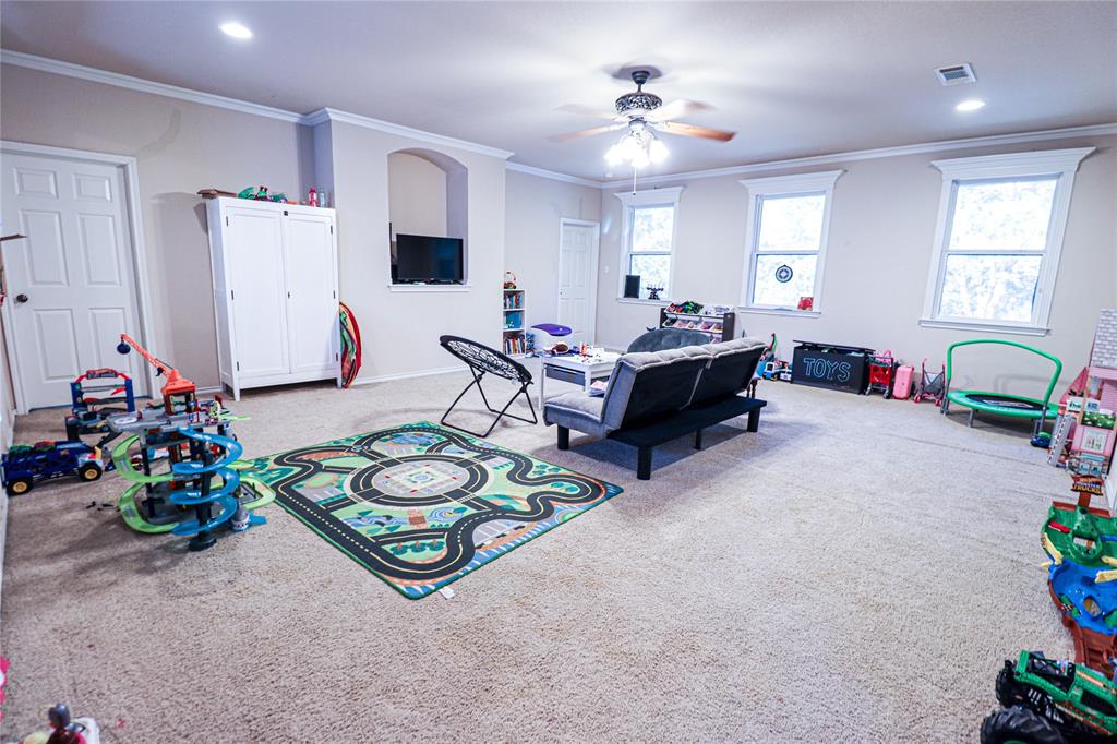 Christian Corner - Residential