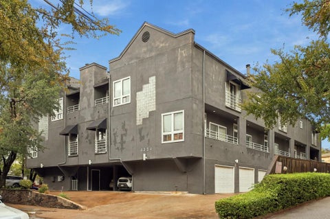 Photo of 4334 Buena Vista Street #E, Dallas, TX 75205 (MLS # 21401993)