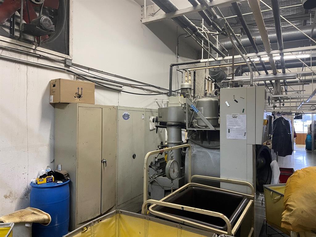 KWIK MULTI SITE - Commercial Sale