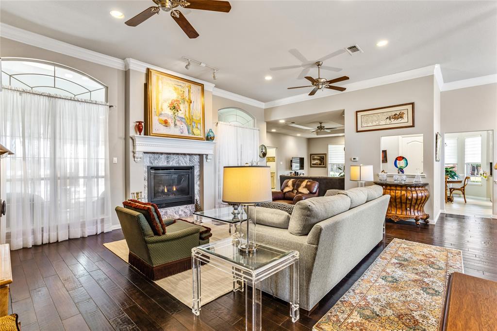 1910 Maplewood Drive