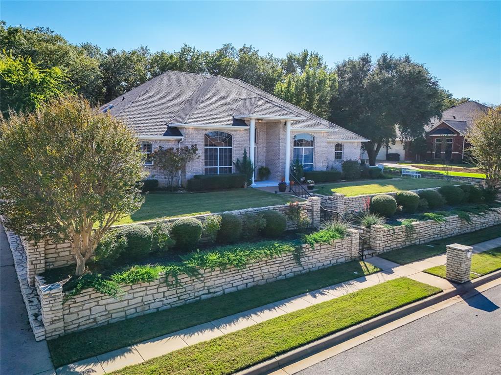 1910 Maplewood Drive