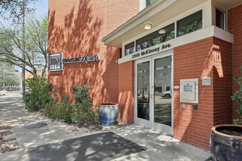 2950 Mckinney Avenue 211