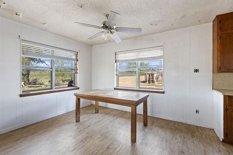 Tiny photo for 211 Whitehouse Road, Ennis, TX 75119 (MLS # 21098450)