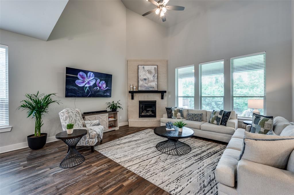 2909 Black Walnut Street