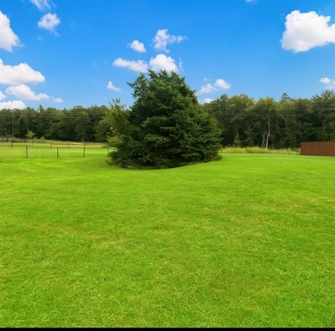 102 Shoshone Cove Gainesville TX 76240