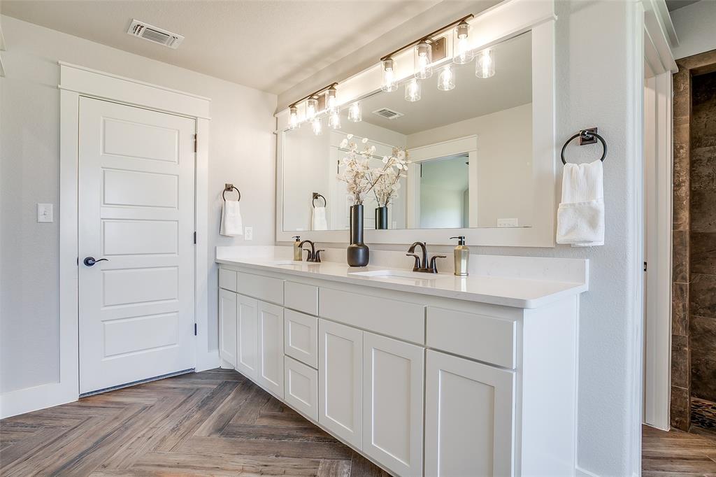 Greyhound Lndg - Residential