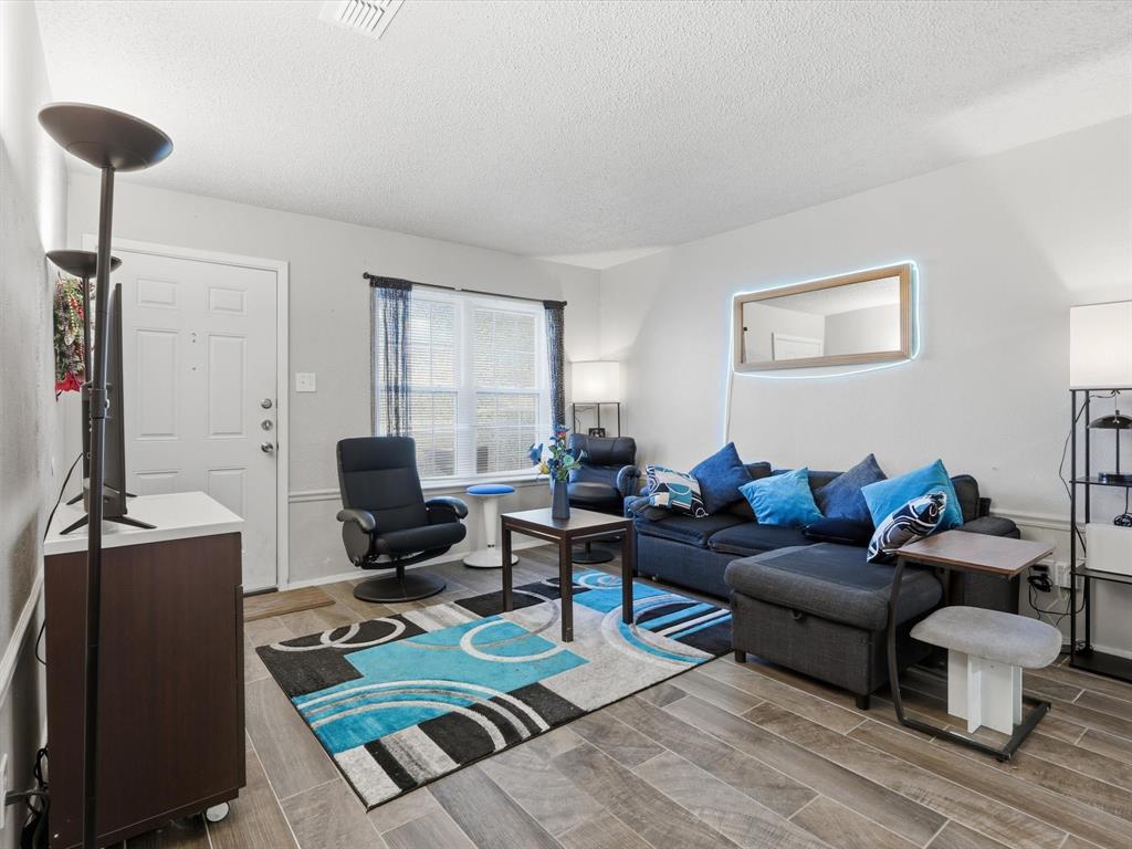 Oakwood Court - Residential Income