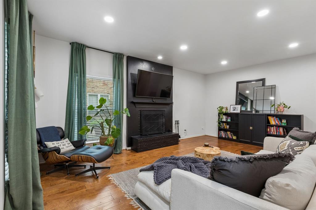 3335 Prescott Avenue 3335