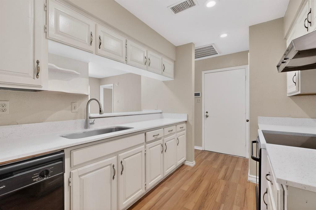 TWIN CREEK EST 1 BLK C LOT 6 - Residential