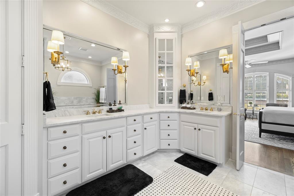 Hollytree - Residential