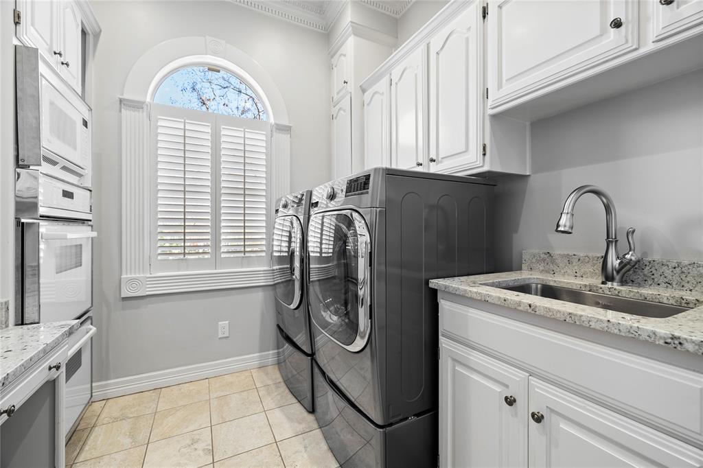 Hollytree - Residential