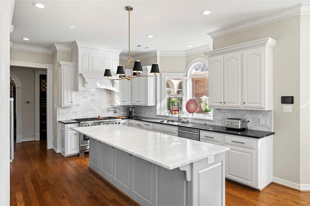 Hollytree - Residential