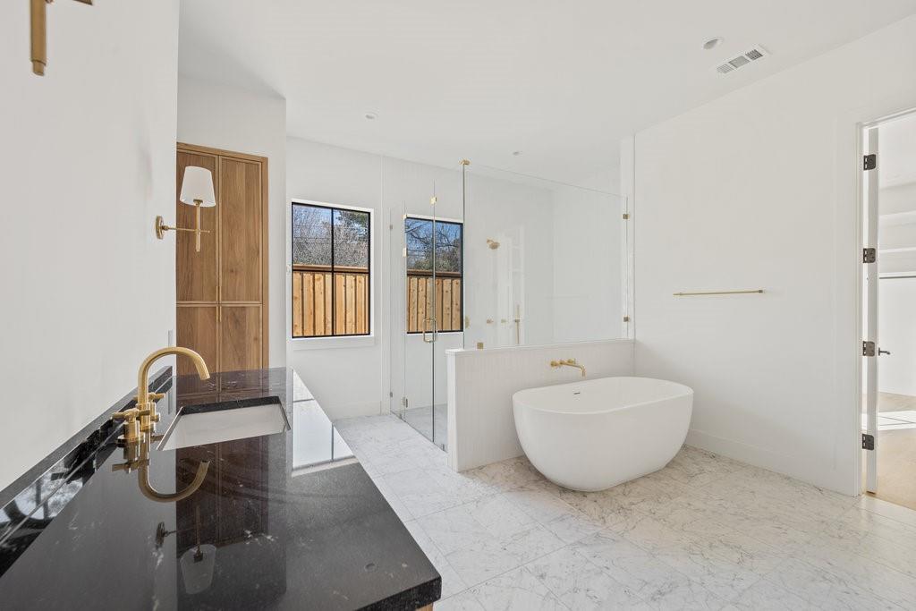 Forest Hills Res - Residential