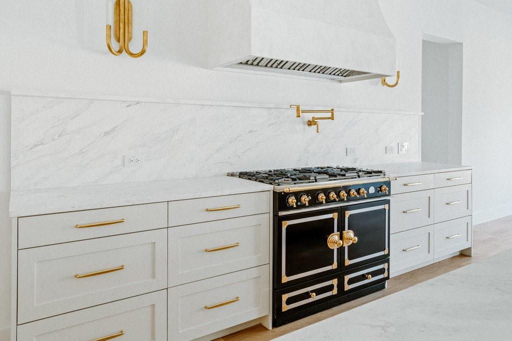 Forest Hills Res - Residential