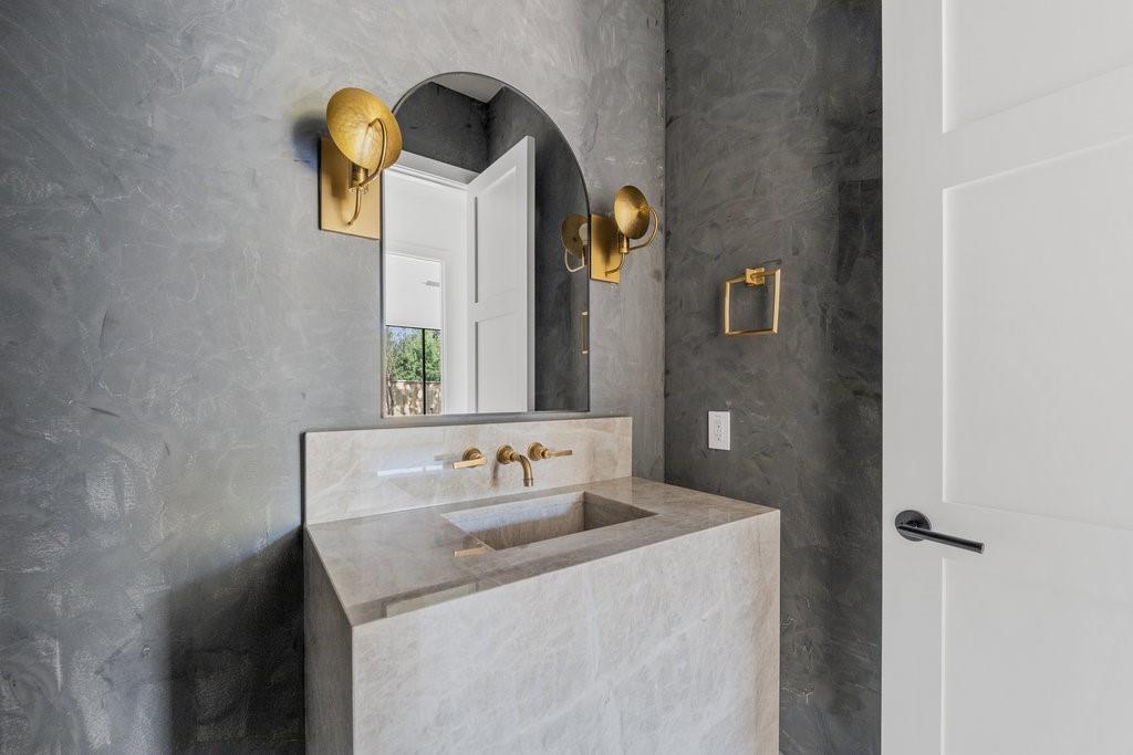 Forest Hills Res - Residential