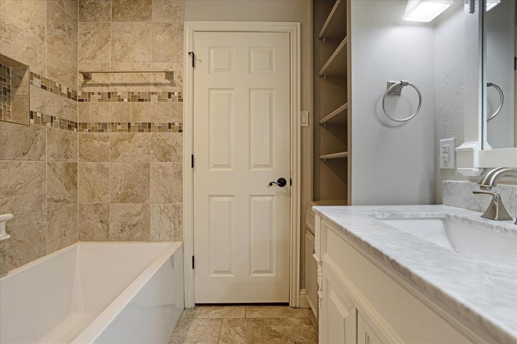 JONES ELIZABETH - Residential