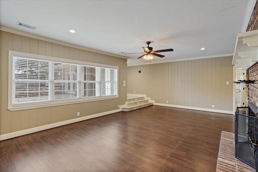 JONES ELIZABETH - Residential