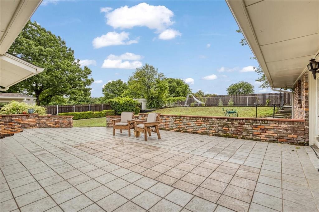 JONES ELIZABETH - Residential