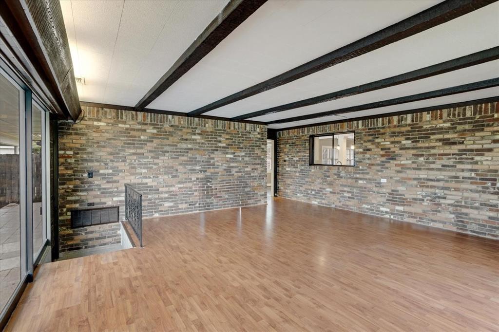 JONES ELIZABETH - Residential