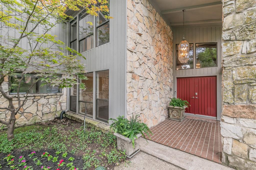 1504 Riverview Drive