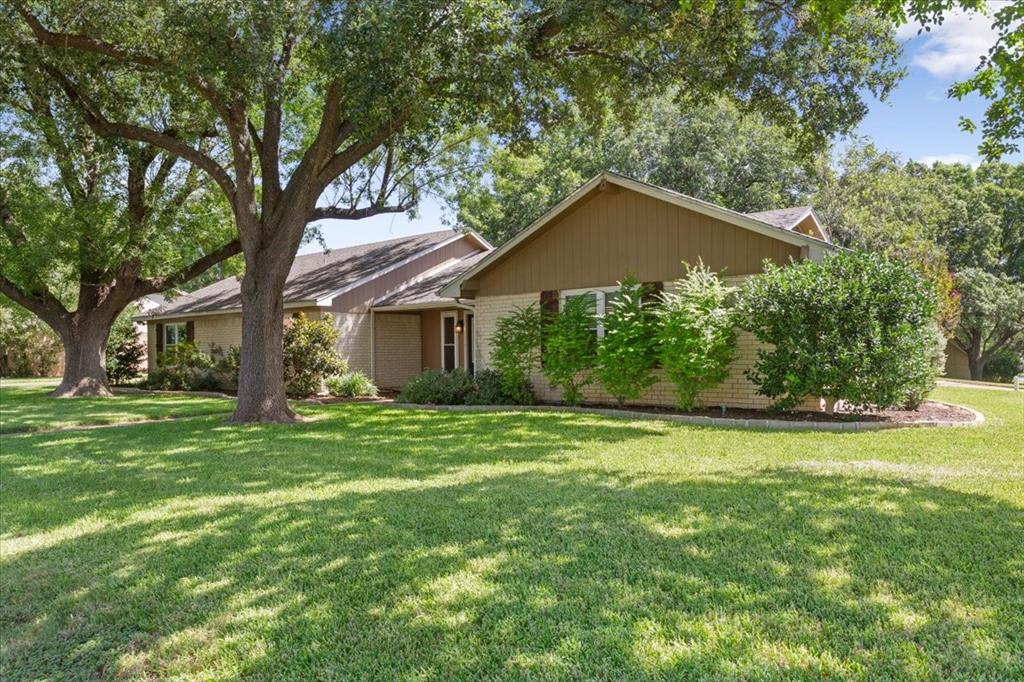 601 Ivy Ann Drive