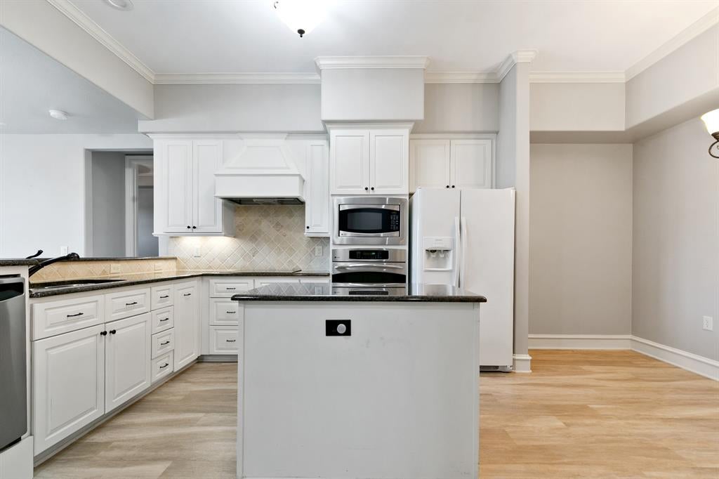 301 Watermere Drive 212