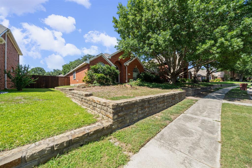 8616 Pinnacle Drive