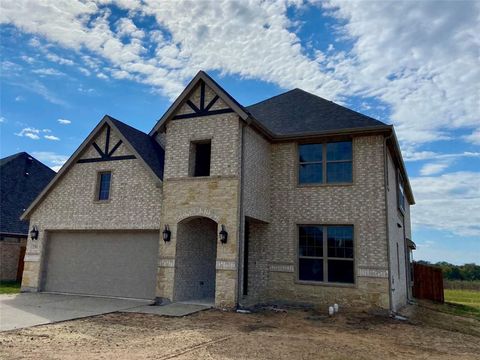 Photo of 250 Devonshire Drive, Greenville, TX 75401 (MLS # 21065956)