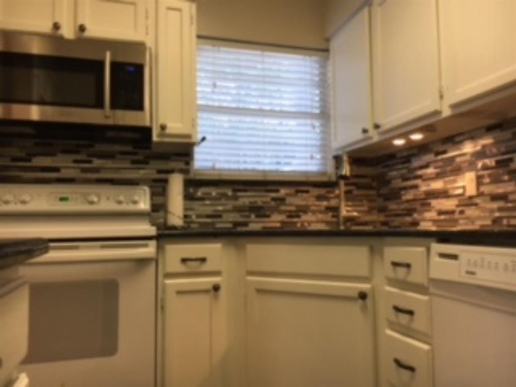 Pecan Square Condos Bldg Y - Residential Lease