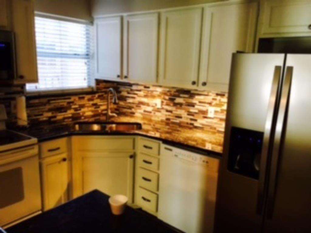 Pecan Square Condos Bldg Y - Residential Lease