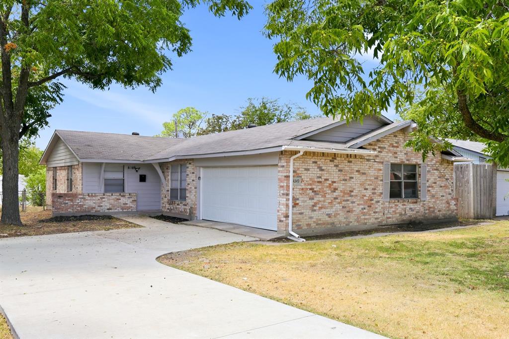 Photo of 4349 Chestnut Drive, Mesquite, TX 75150 (MLS # 21383138)