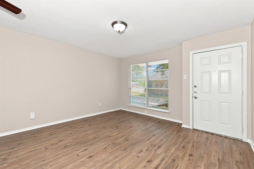 Photo of 4349 Chestnut Drive, Mesquite, TX 75150 (MLS # 21383138)