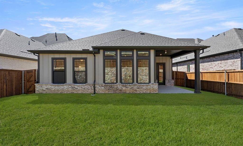 1219 Stone Cliff Drive
