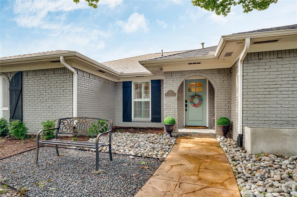 1127 Stratford Drive
