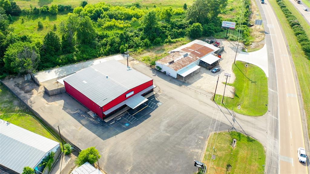 3330 NE Loop 286