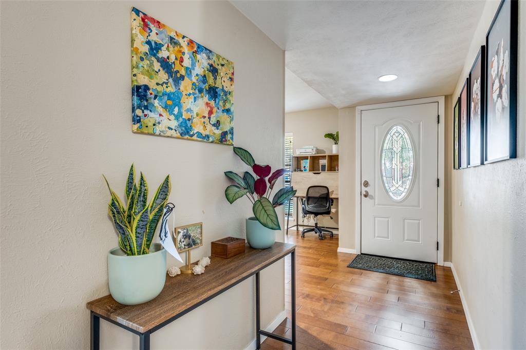 8511 Londonderry Lane