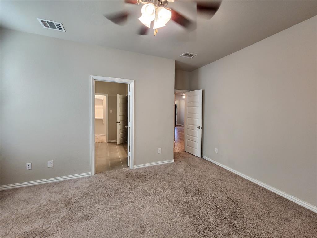 Valencia On The Lake - Residential