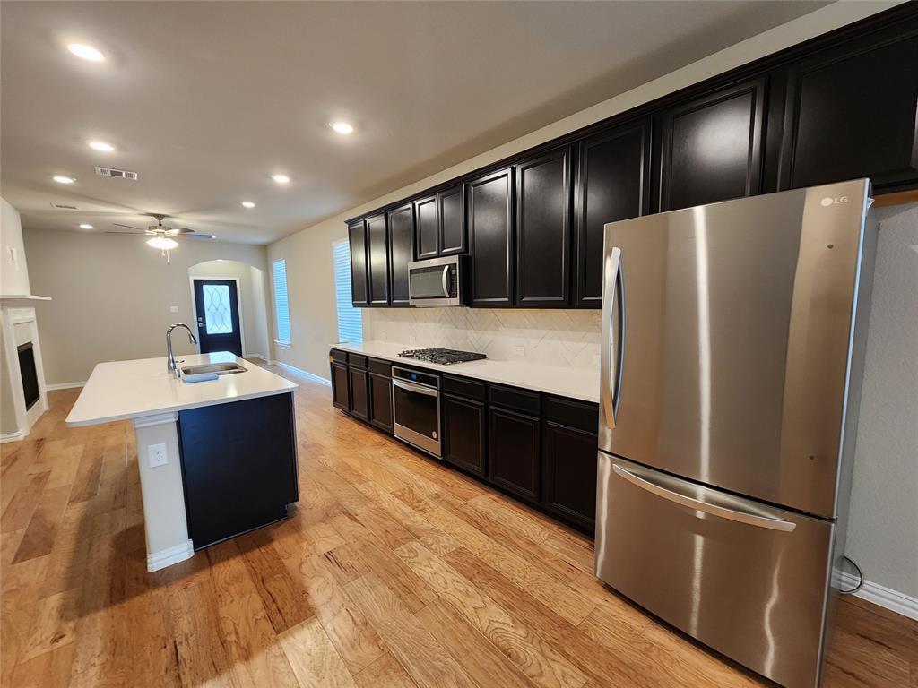 Valencia On The Lake - Residential