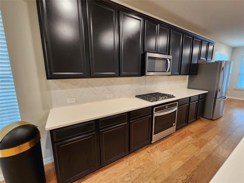 Valencia On The Lake - Residential