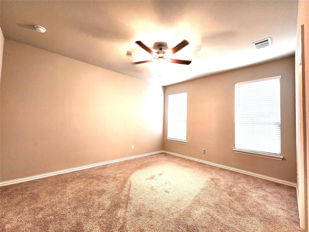 Valencia On The Lake - Residential