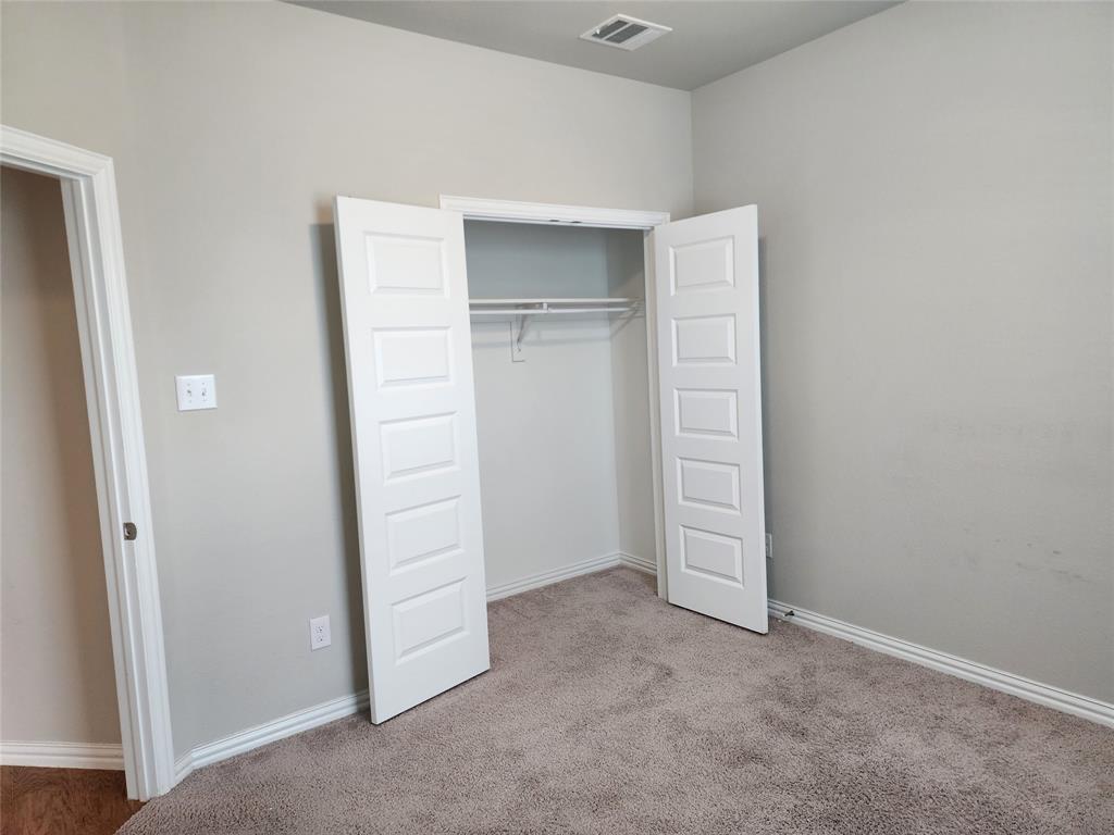 Valencia On The Lake - Residential