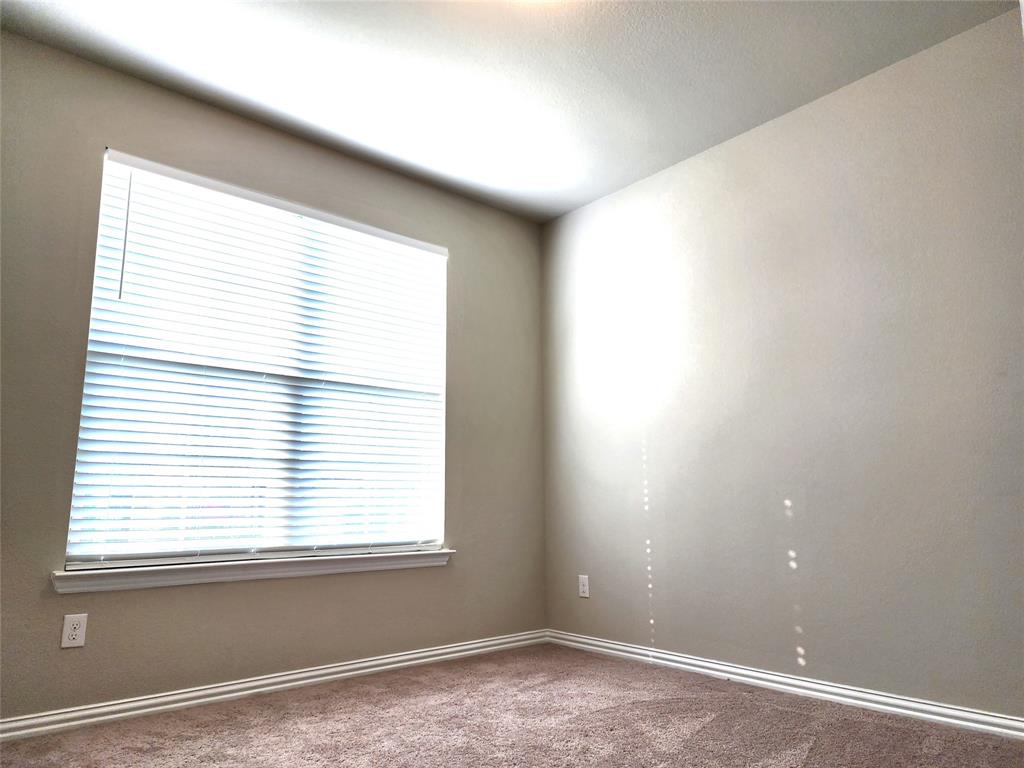 Valencia On The Lake - Residential