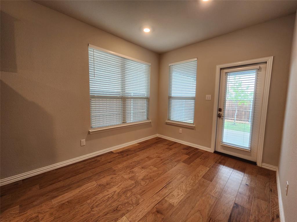 Valencia On The Lake - Residential