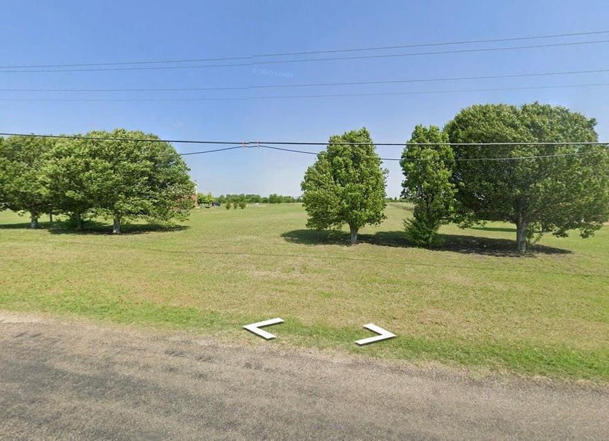 Rare build-to-suit opportunity by LMC Custom Homes! Escape to the county and build your dream home on this pristine acreage. Partner with premier builder LMC Custom Homes to design and construct a residence tailored specifically to your lifestyle. Property highlights include No City Taxes:  Enjoy significant annual savings and a lower cost of living. ?Custom Construction: High-end, build-to-suit craftsmanship from one of the area’s most trusted builders. Protected value: Light deed restrictions ensure neighborhood quality and architectural standards without the overreach of heavy-handed HOAs. Peace & Privacy: True county living with the elbow room you’ve been searching for, yet close enough to modern conveniences. Don't settle for a pre-owned home when you can build a masterpiece from the ground up with one of Ellis County's premier builders, LMC Custom Homes. Contact us today to start planning your dream home!
