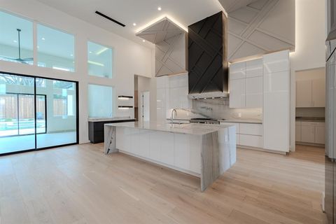 Tiny photo for 11314 Hillcrest Road, Dallas, TX 75230 (MLS # 21174032)