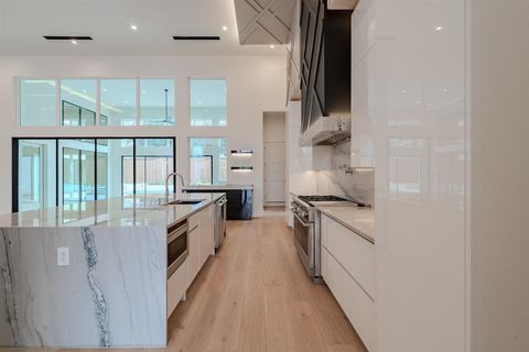 Tiny photo for 11314 Hillcrest Road, Dallas, TX 75230 (MLS # 21174032)