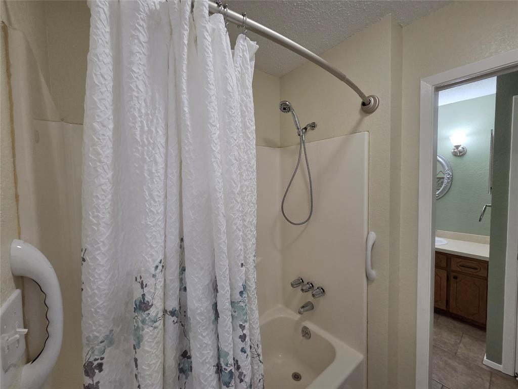 Crawford Addn, Block 3, Lot 4 and Part of Lots 5&6 - Residential