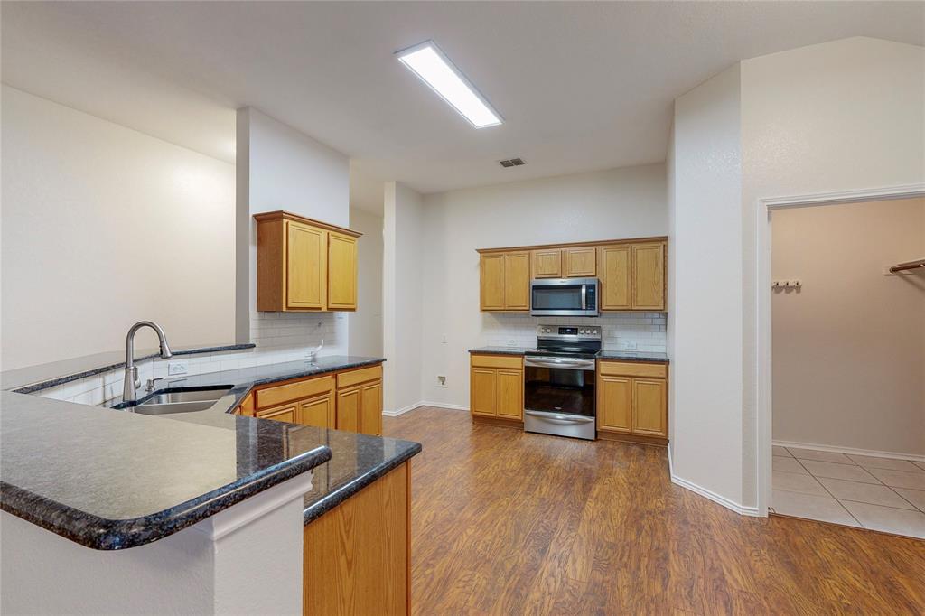 Villages Of Woodland Spgs - Residential Lease